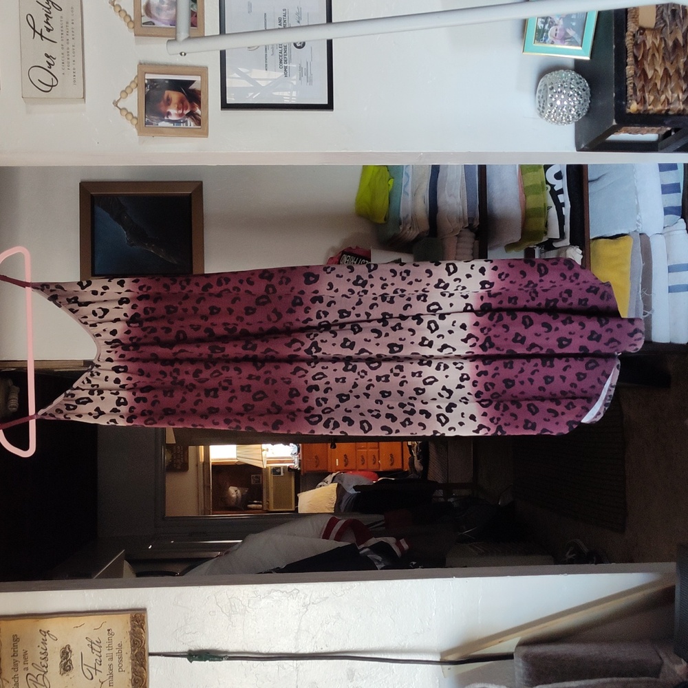 Adorable leopard print sundress